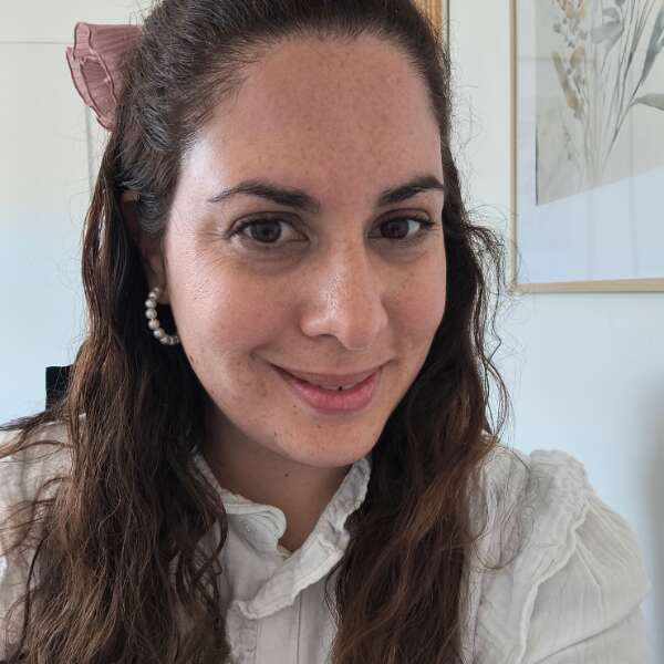 Anita de los Rios Villa